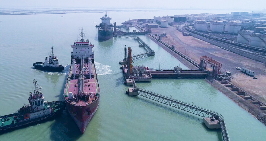 Sea, port and side logistics services